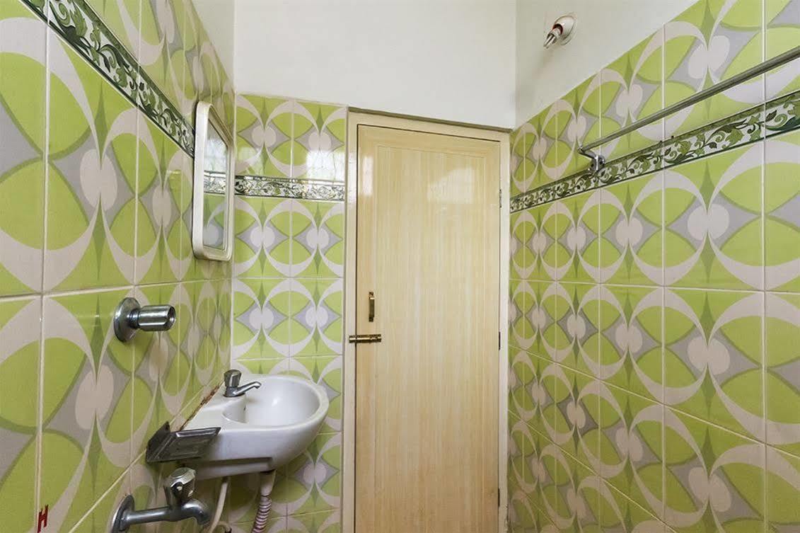 Villa Kvr Deluxe Residency à Tirupati Extérieur photo