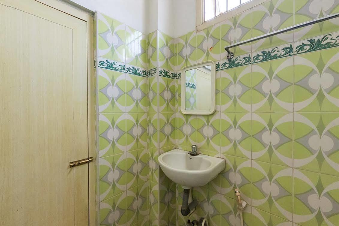 Villa Kvr Deluxe Residency à Tirupati Extérieur photo